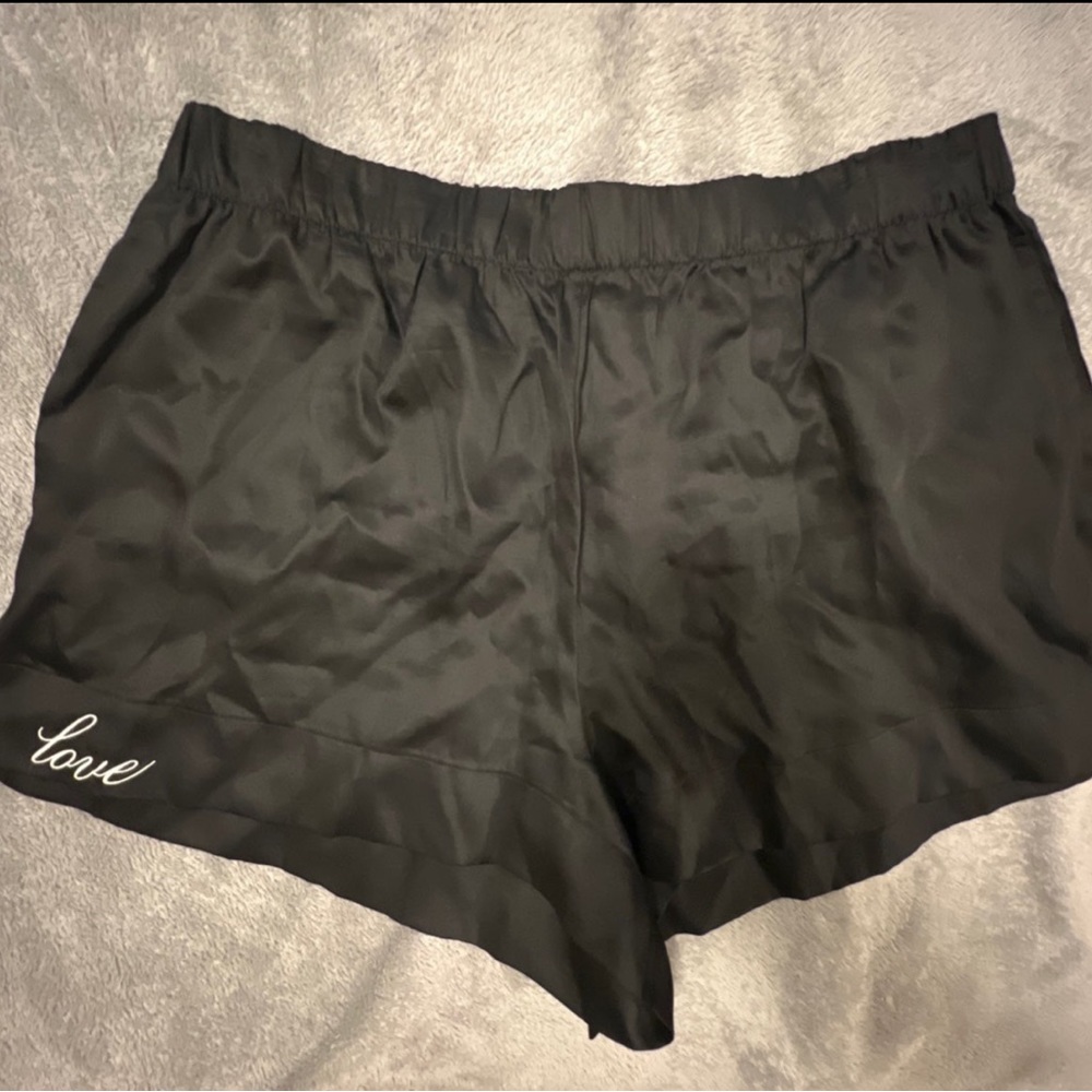 Victoria Secrets sleep shorts size L